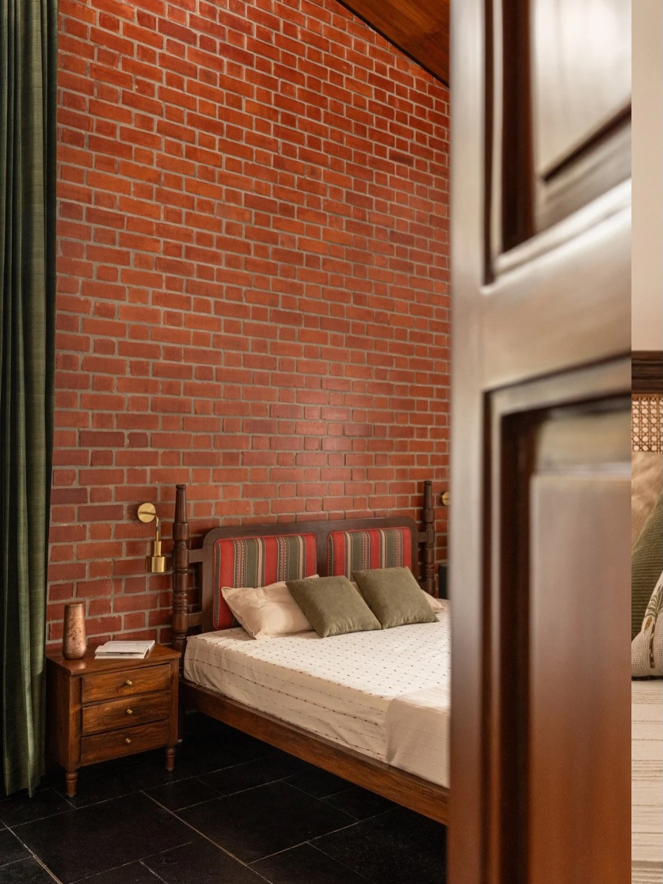 Exposed Brick or Brick Veneer