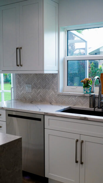 Marble Herringbone With Soft Veining