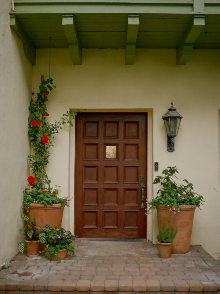 Oversized Terracotta by the Entry